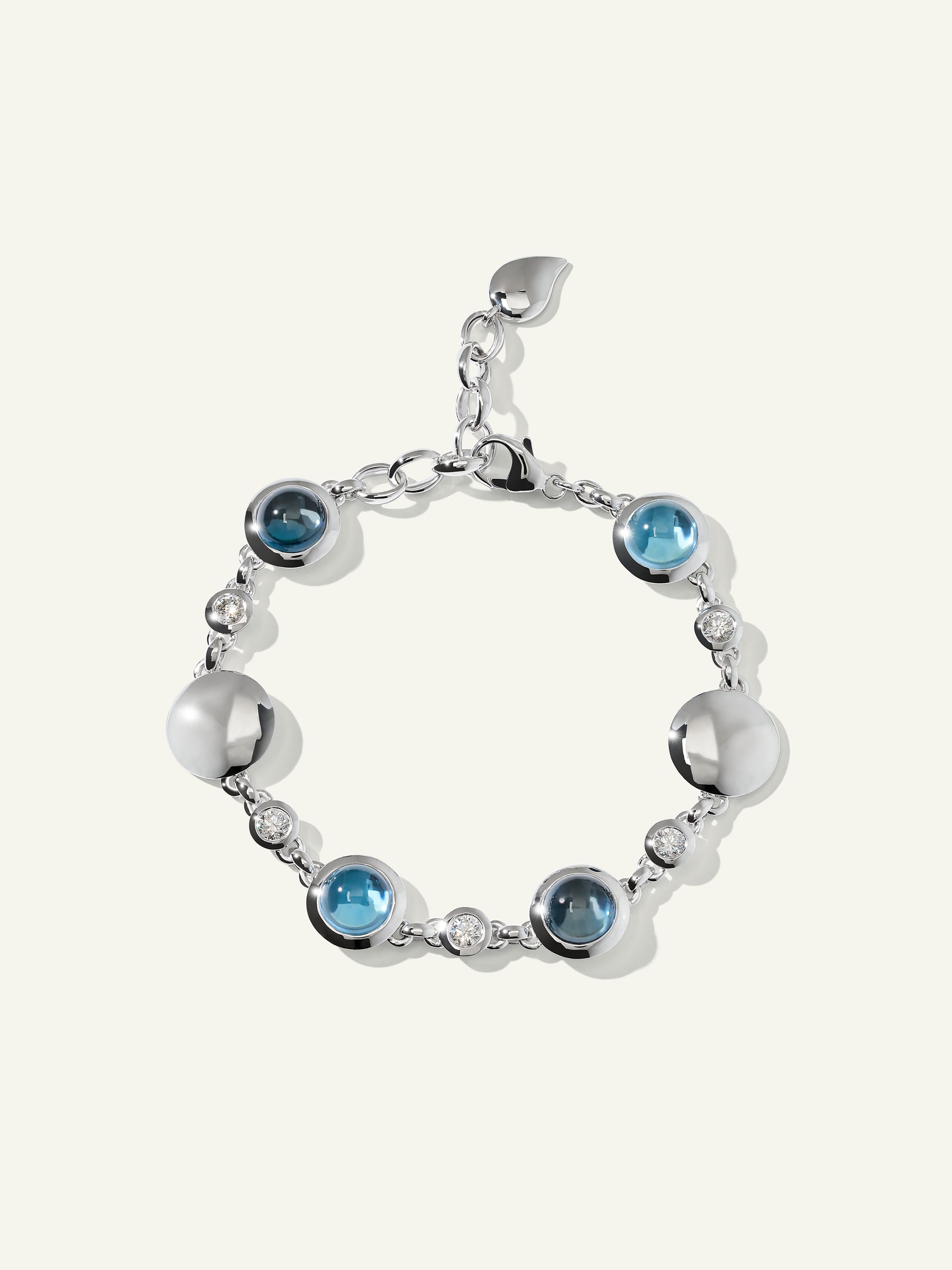 BOUTON Bracelet in 'Sky' with White Diamonds