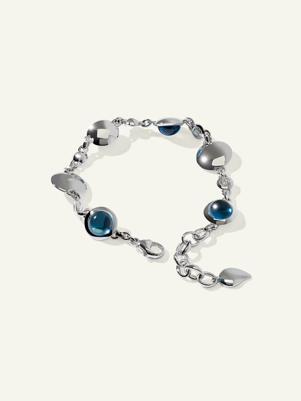 BOUTON Bracelet in 'Sky' with White Diamonds