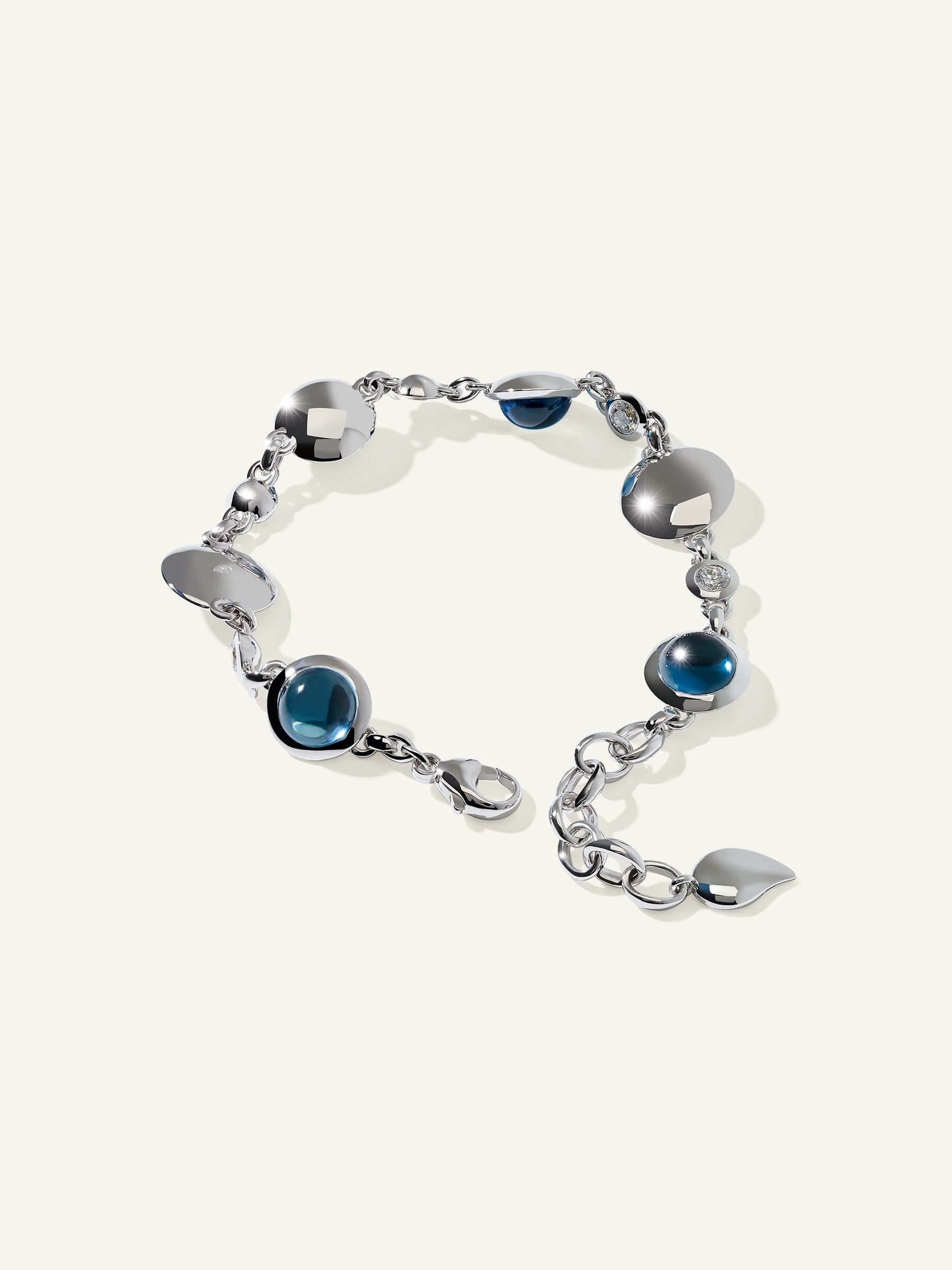 BOUTON Bracelet in 'Sky' with White Diamonds