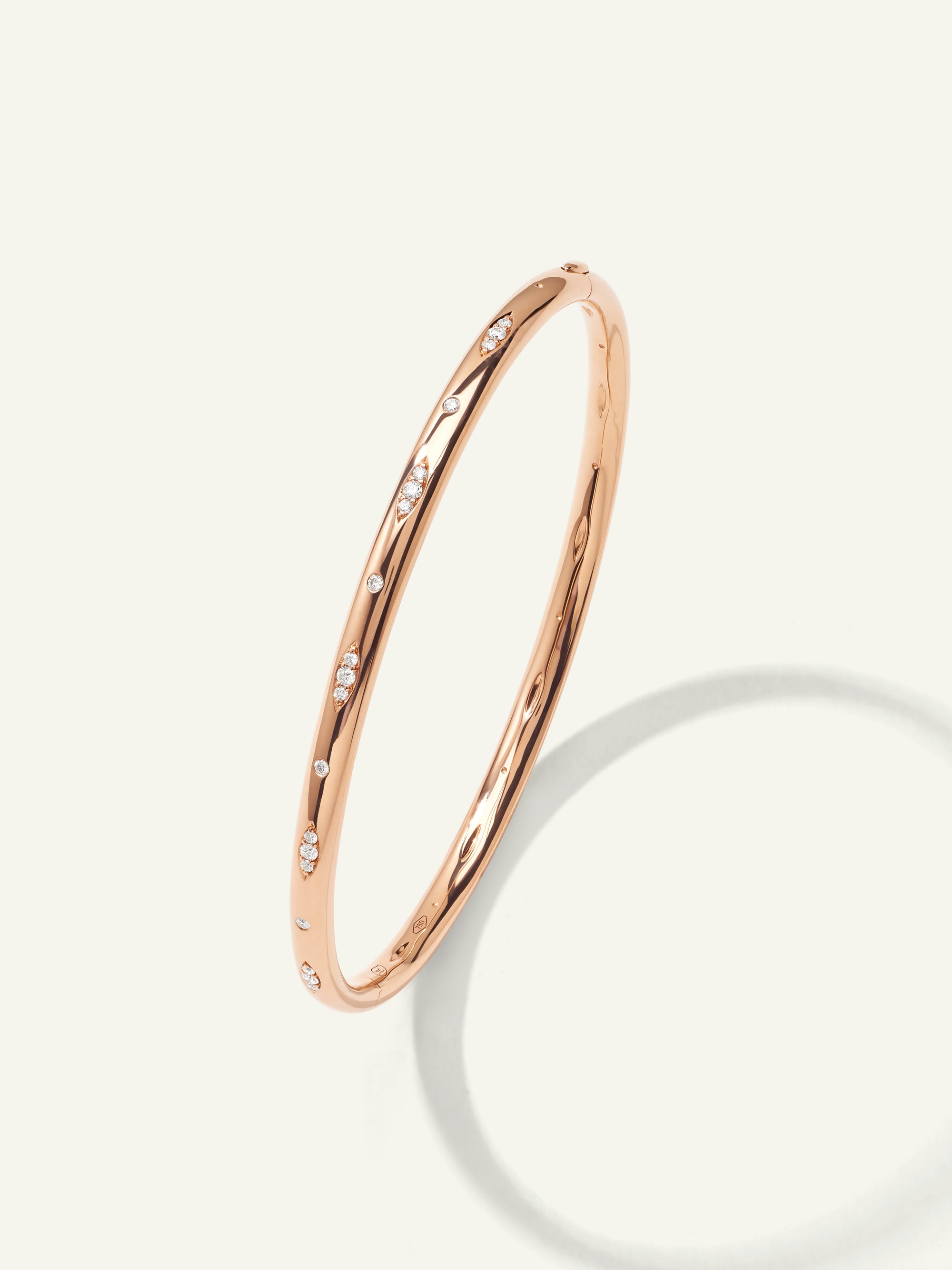 SIGNATURE Bangle, 16 cm with Diamond Pavé