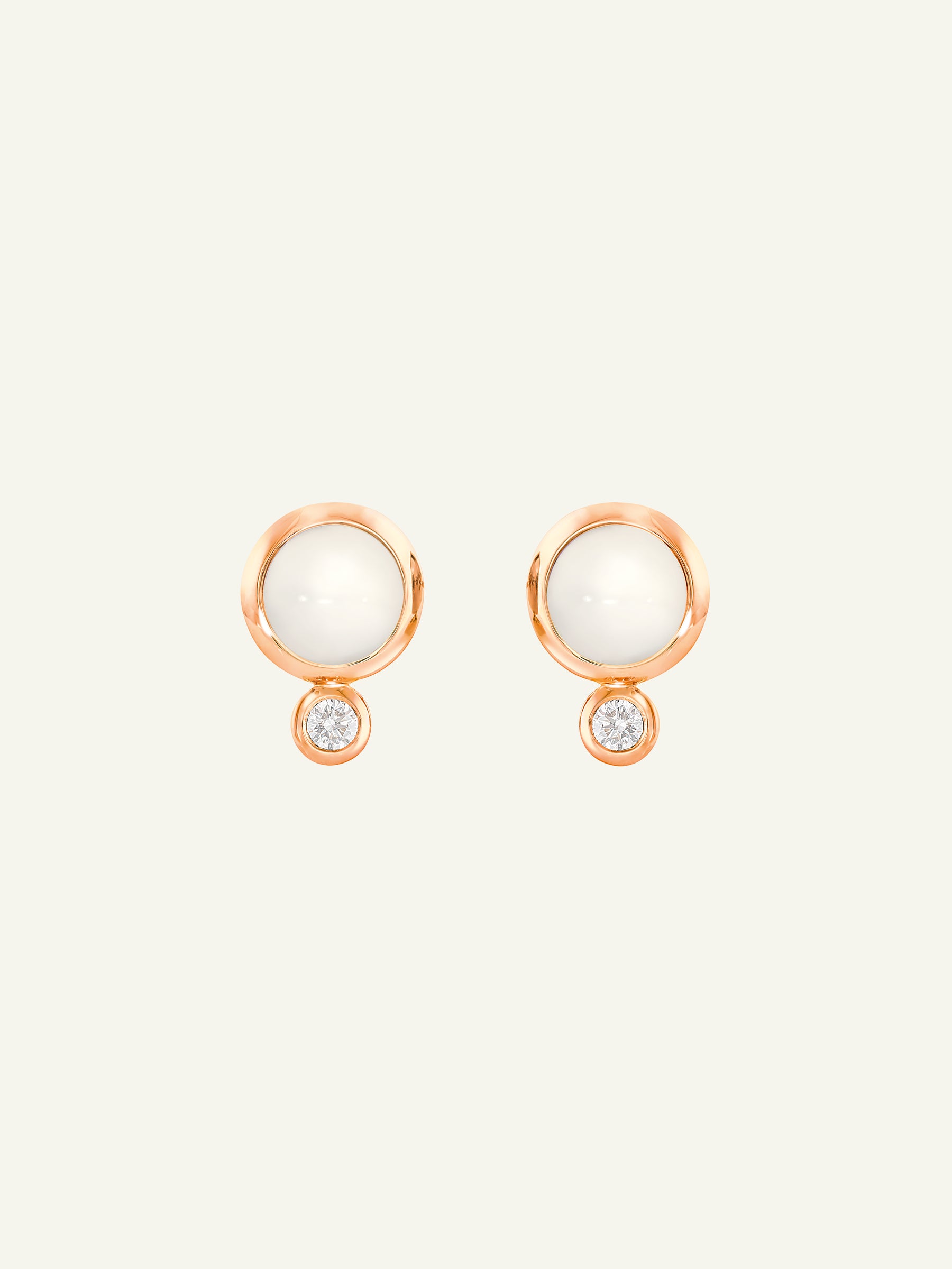 Earrings BOUTON Moonstone sand/white / Classic sand Moonstone