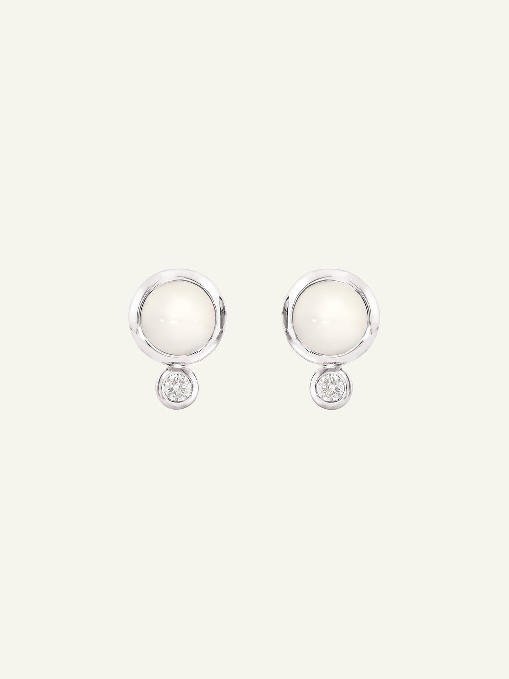 Earrings BOUTON Moonstone sand/white / Classic sand Moonstone