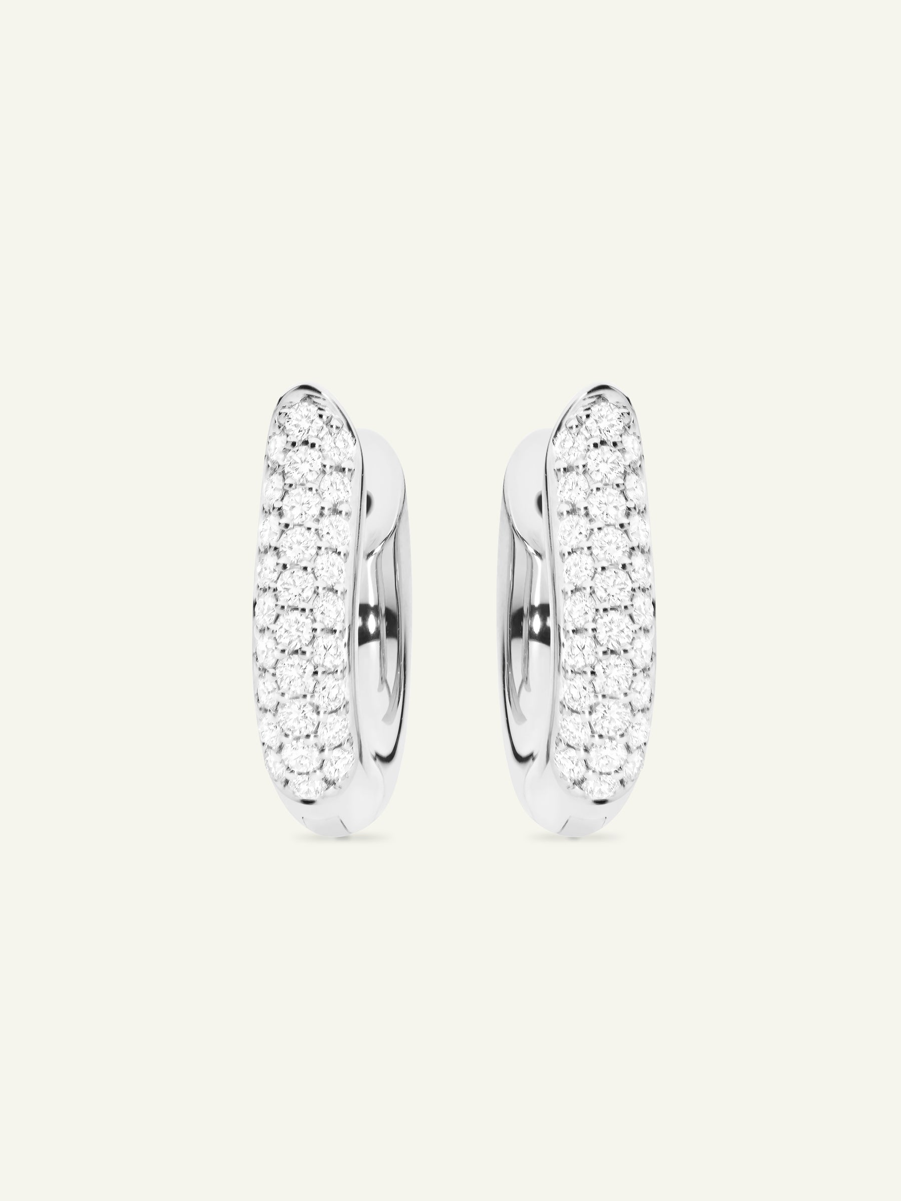 SIGNATURE Earrings Hoop medium Diamond Pavé 18K Weißgold