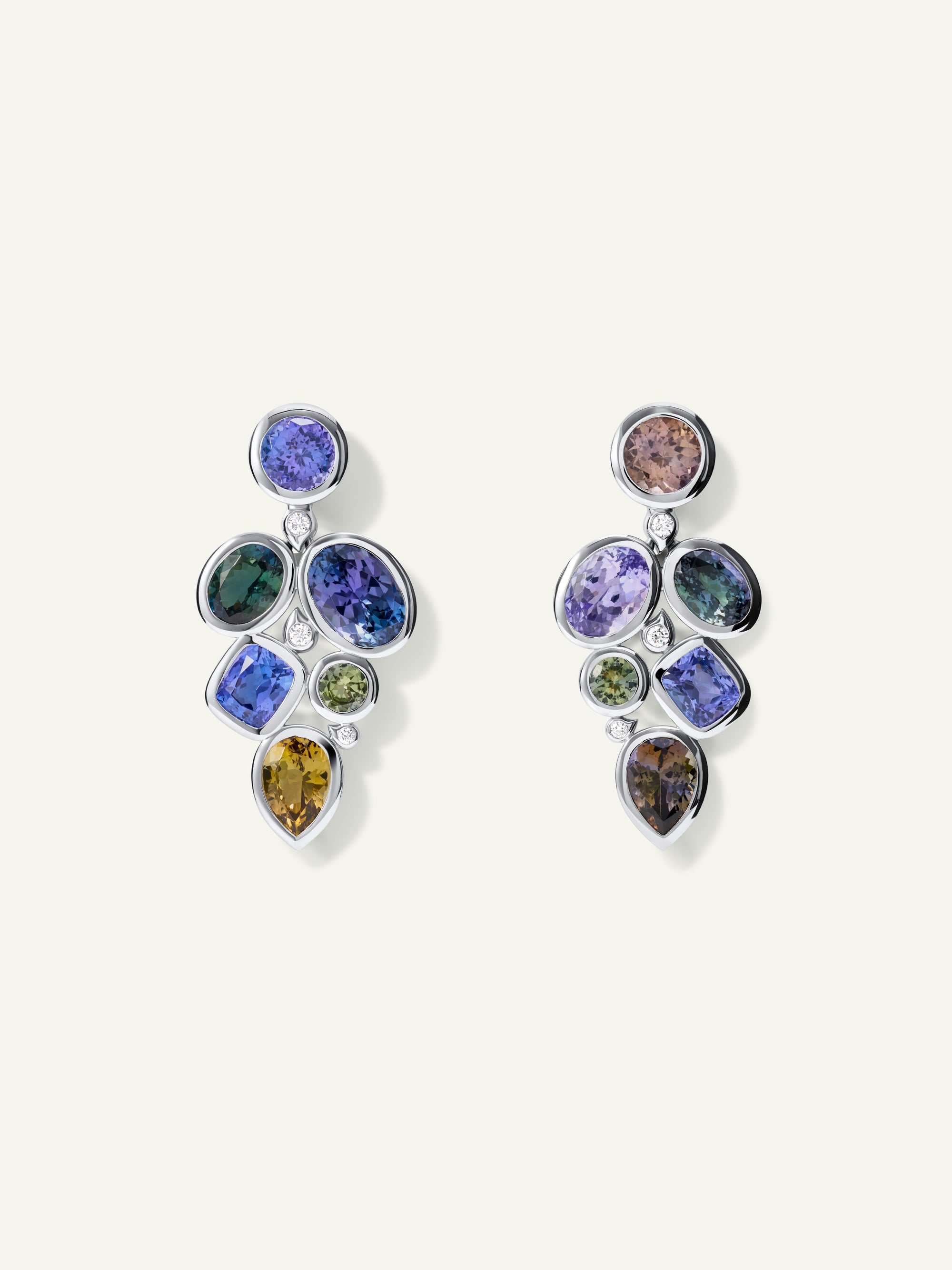 JULIA Ohrringe mit Fancy Tansaniten