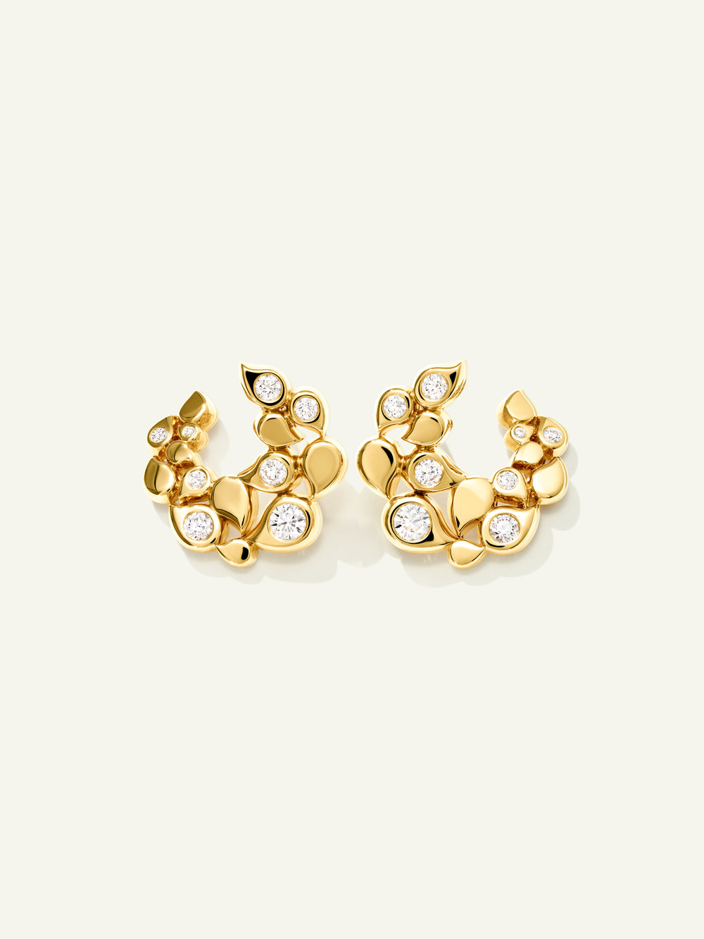 SNOWFLAKES Alternating Hoop Earrings in 'Classic'