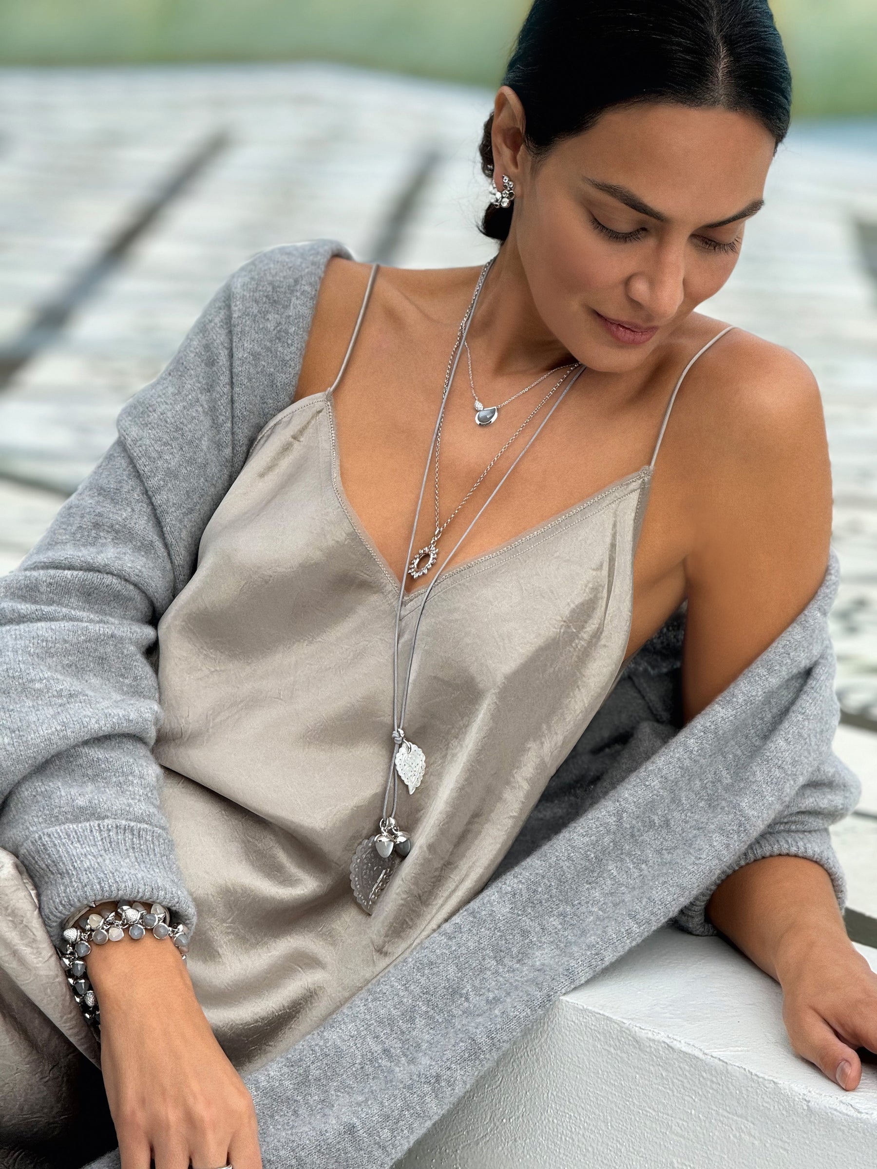 Necklace SIGNATURE 2 Drops Moonstone grey / Diamond Pavé 