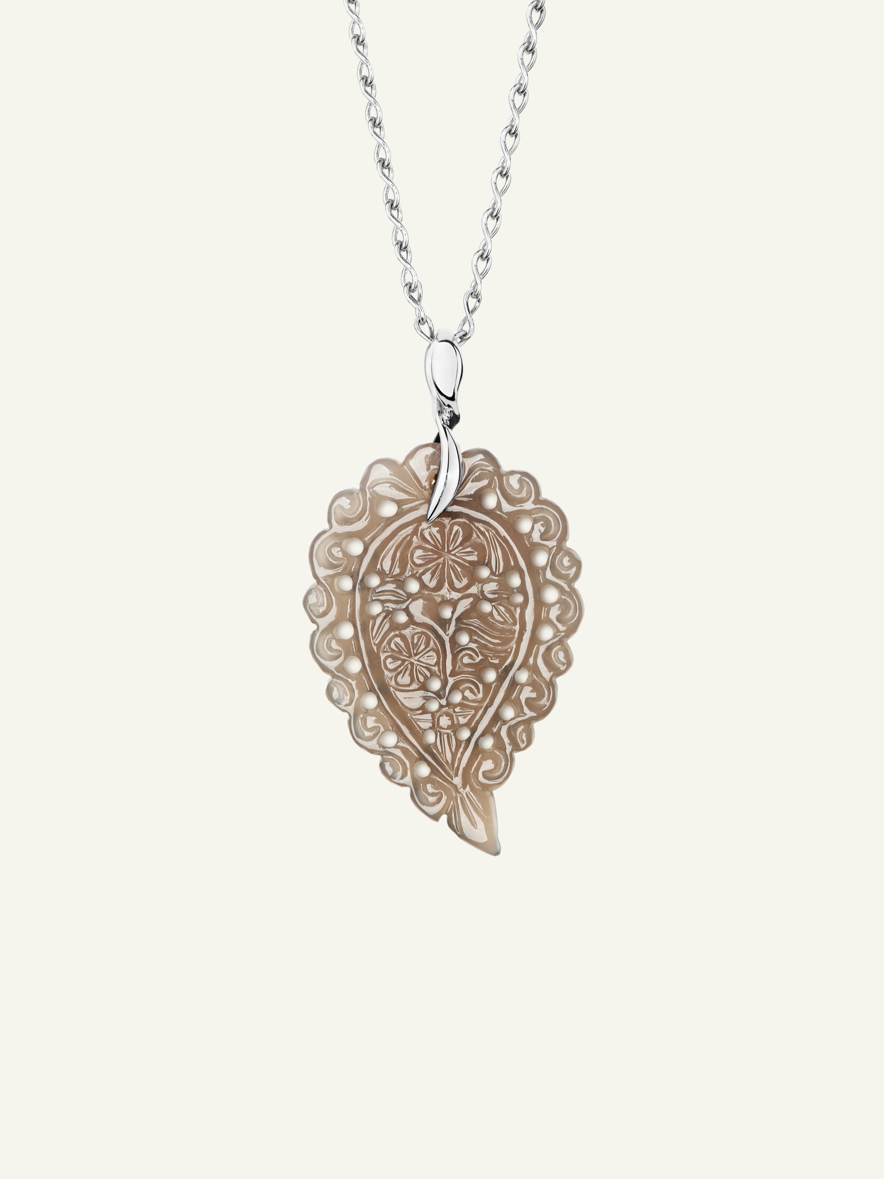 INDIA Medium Pendant with Grey Chalcedony