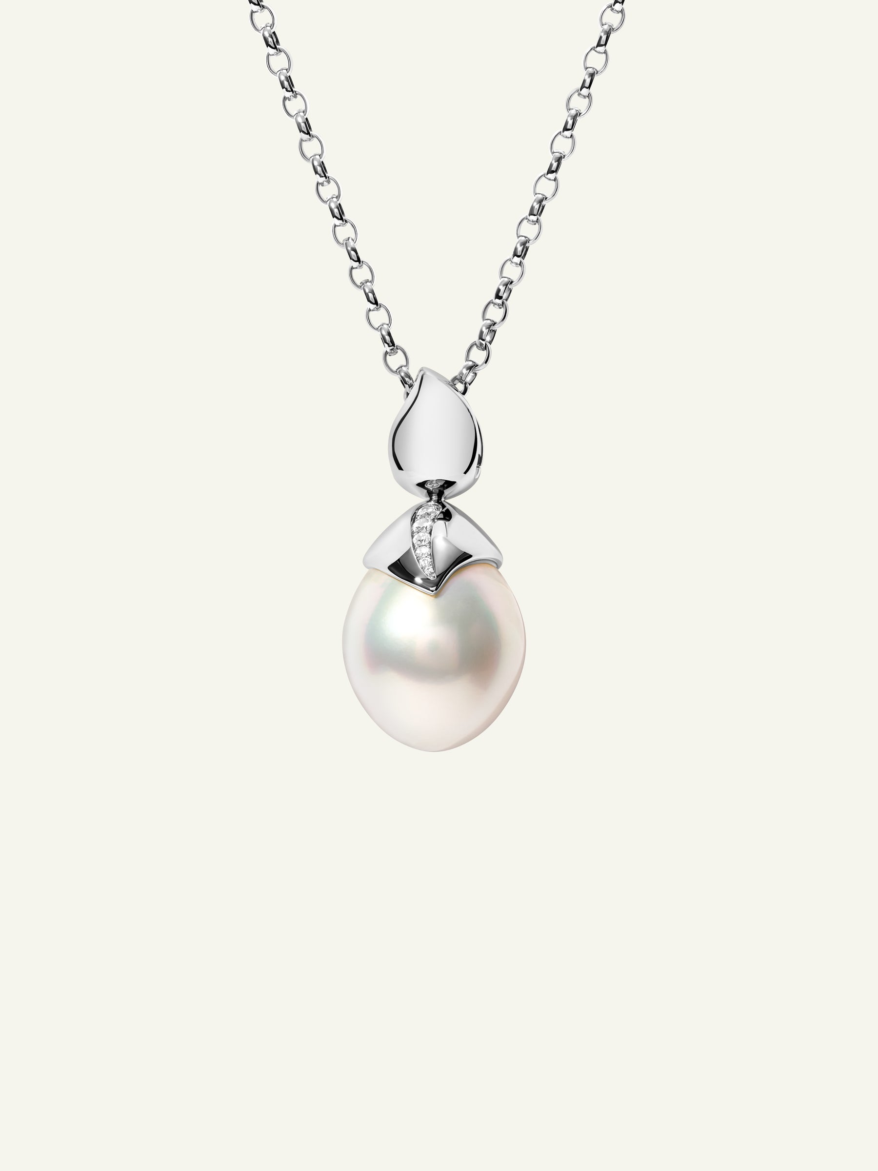 Pendant Southsea PEARL 15 mm with Diamond Pavé