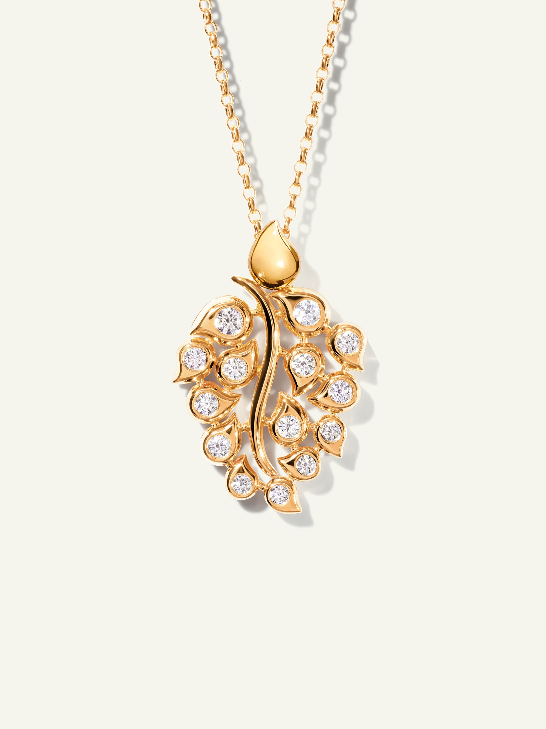 SNOWFLAKES Leaf Pendant in 'Classic' / 'Candy'