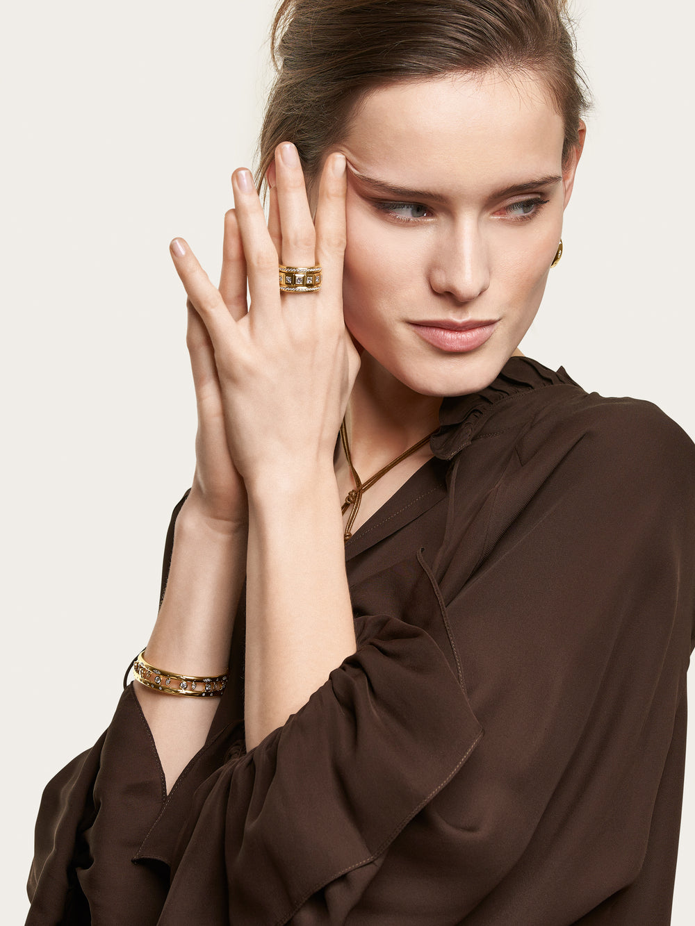 CURRICULUM VITAE 77 Ring with Princess Cut Diamonds and Diamond Pavé