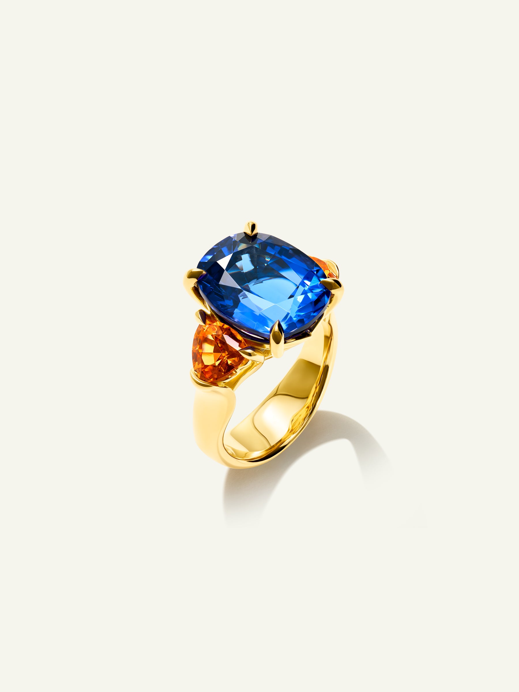 GLAMOUR Ring with Tanzanite