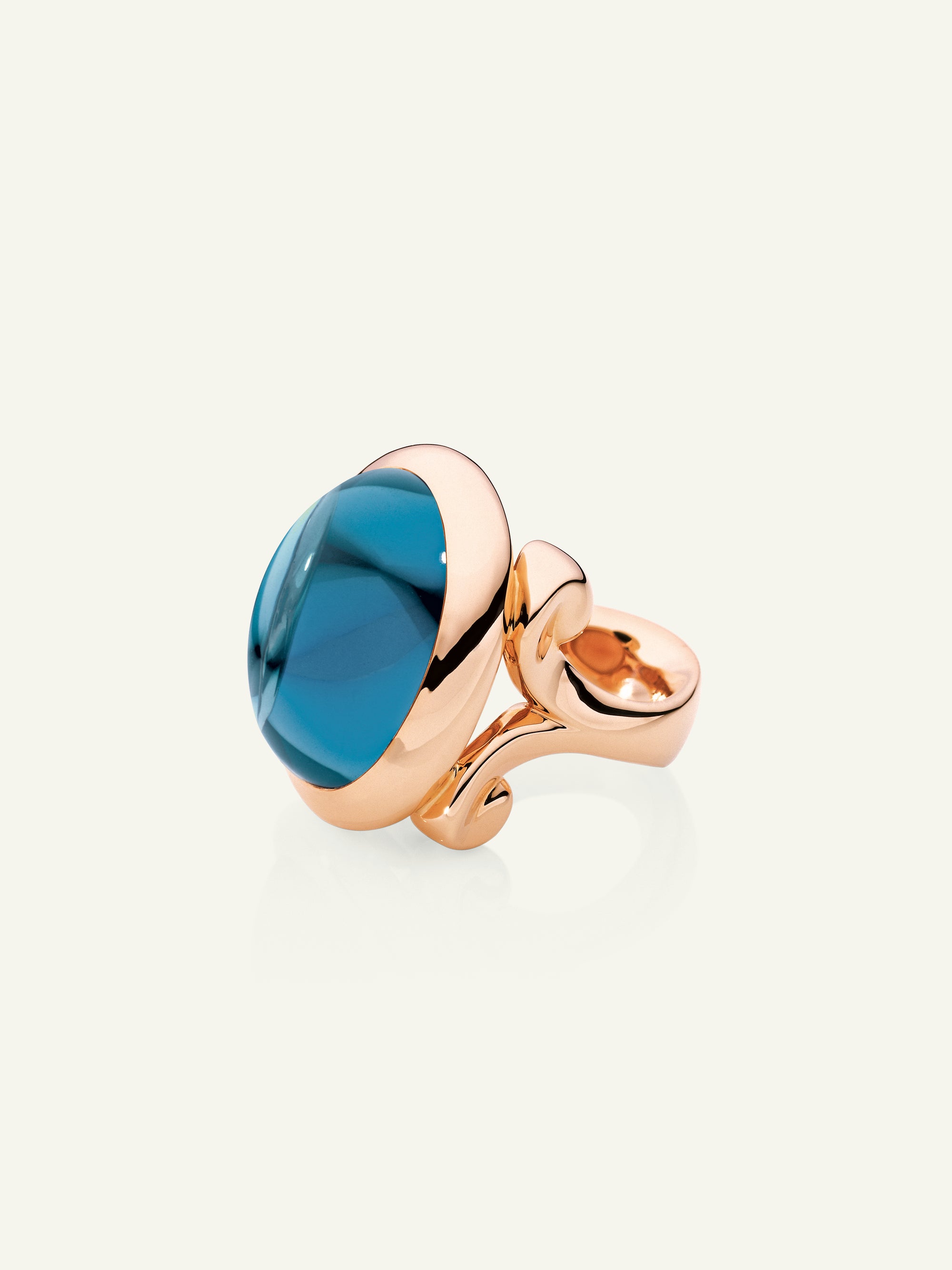 HIPPIE GLAM Small Ring with London Topaz