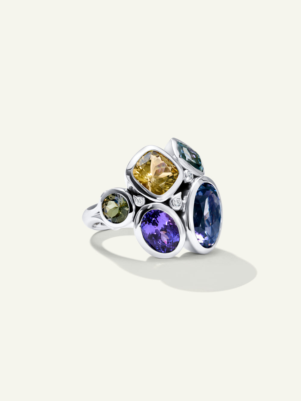 JULIA Ring with Fancy Tanzanites