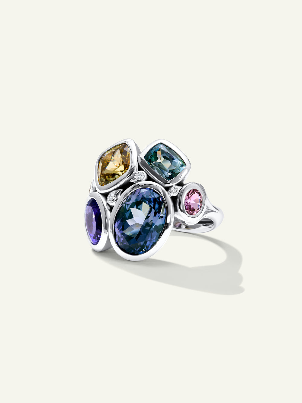 JULIA Ring with Fancy Tanzanites