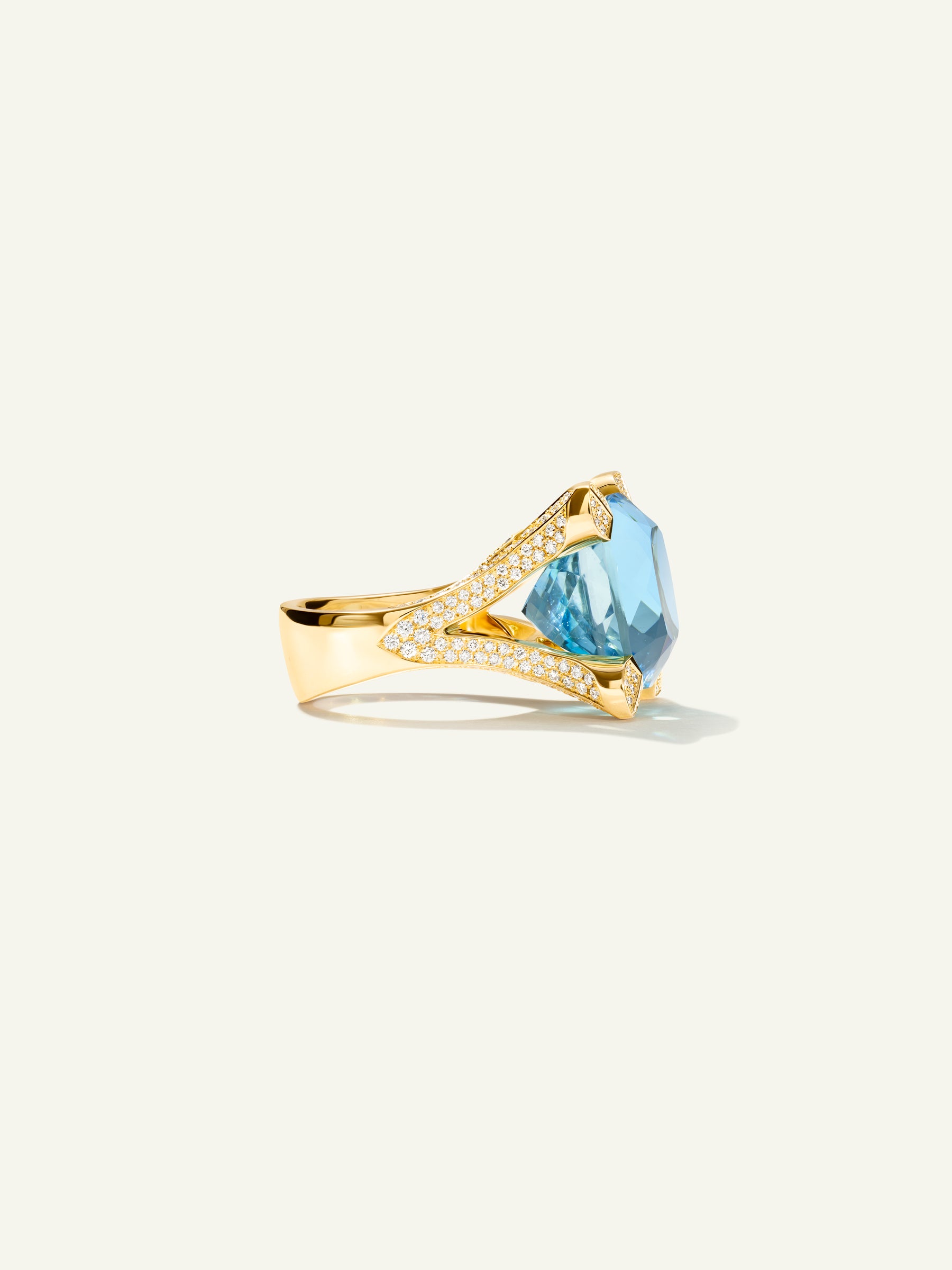 LILY Solitaire Ring mit Aquamarin