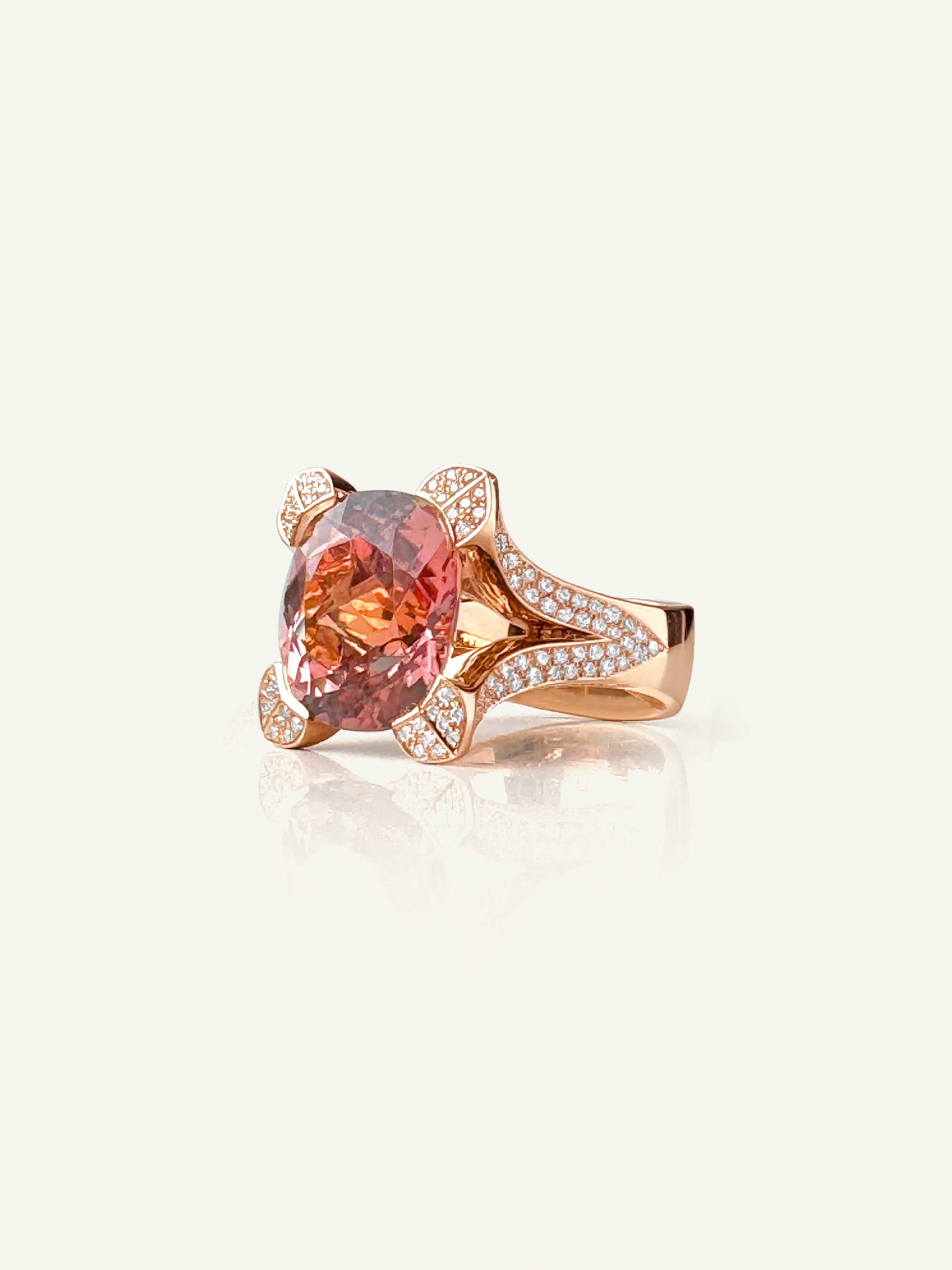 LILY Solitaire Ring mit Peach-Rose Turmalin