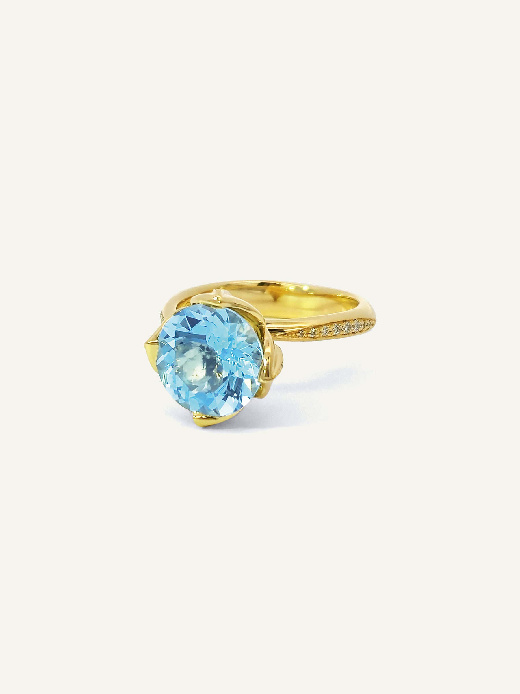 R-TUL-Aqua3-p-yg | TULIP Ring with Aquamarine