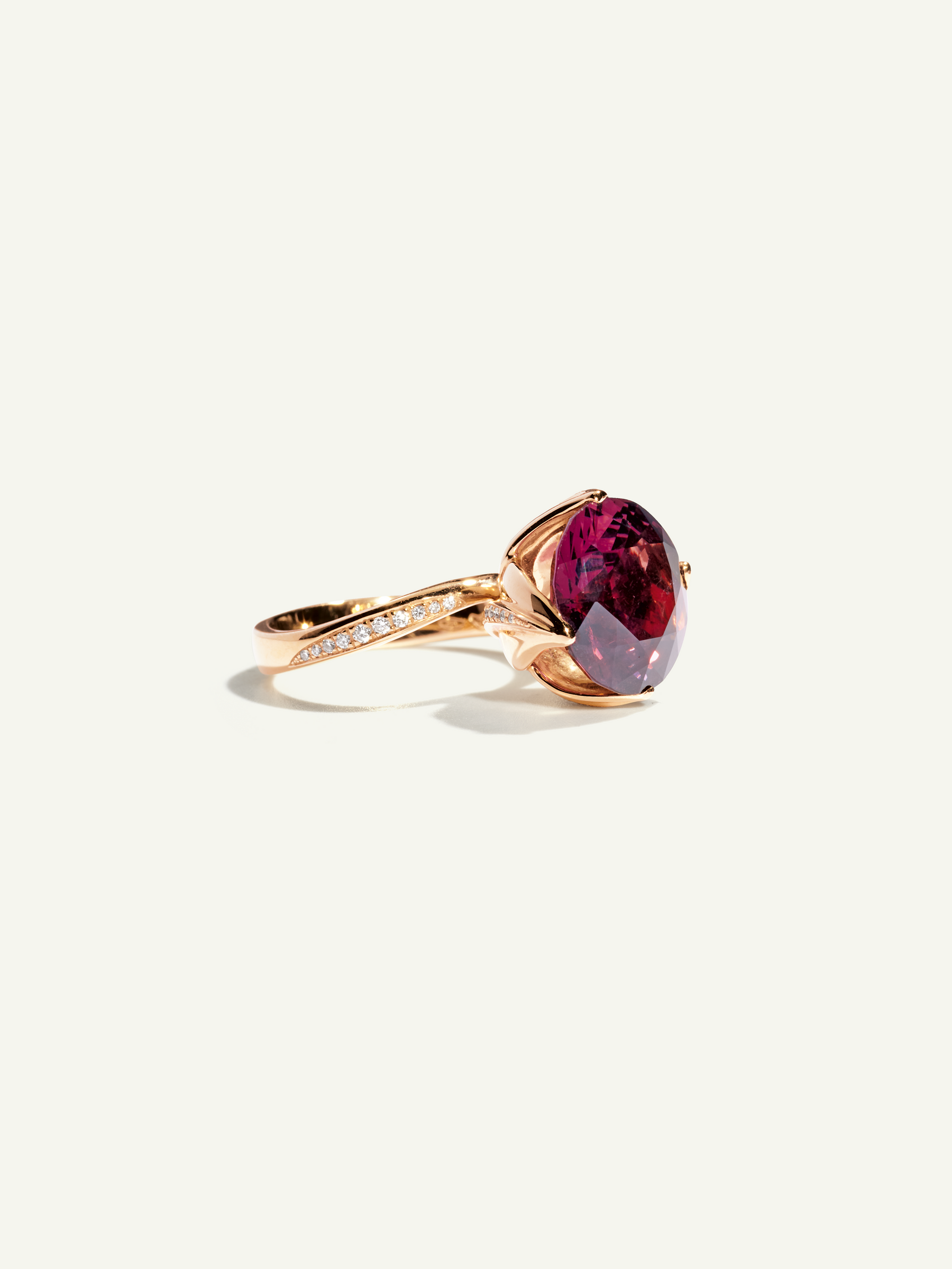 R-TUL-Spi7-p-rg | TULIP Ring with Pink Spinel